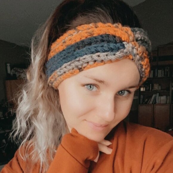 Handmade crochet headband orange and navy - Picture 2 of 2